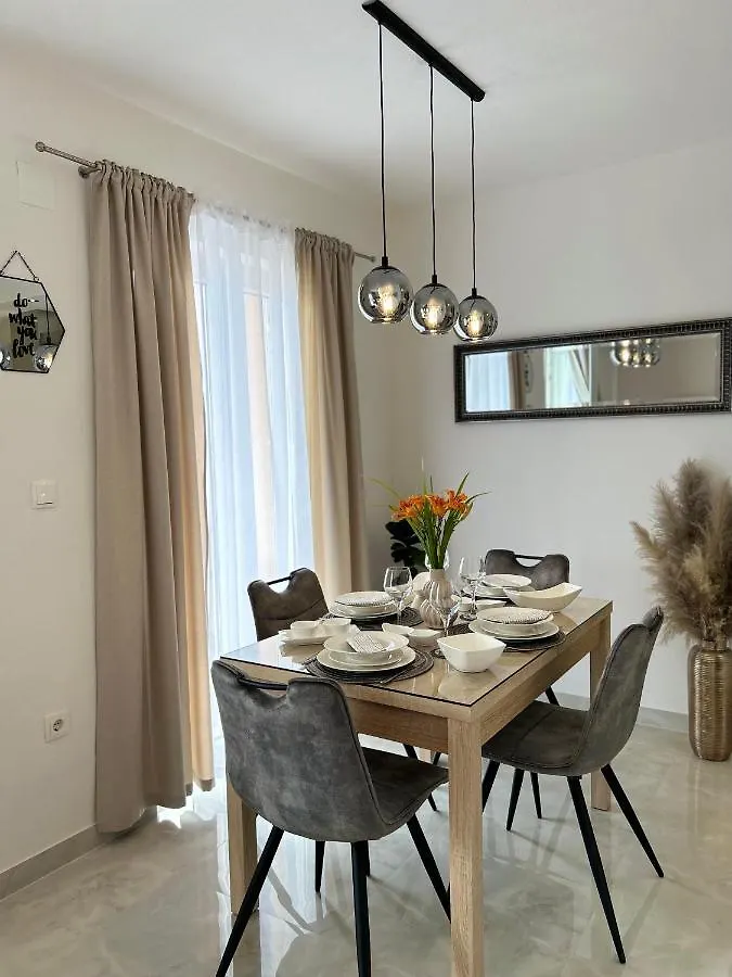 Apartment One Split