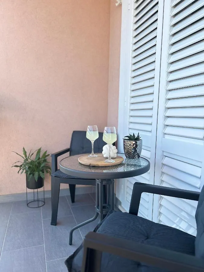 Apartment One Split