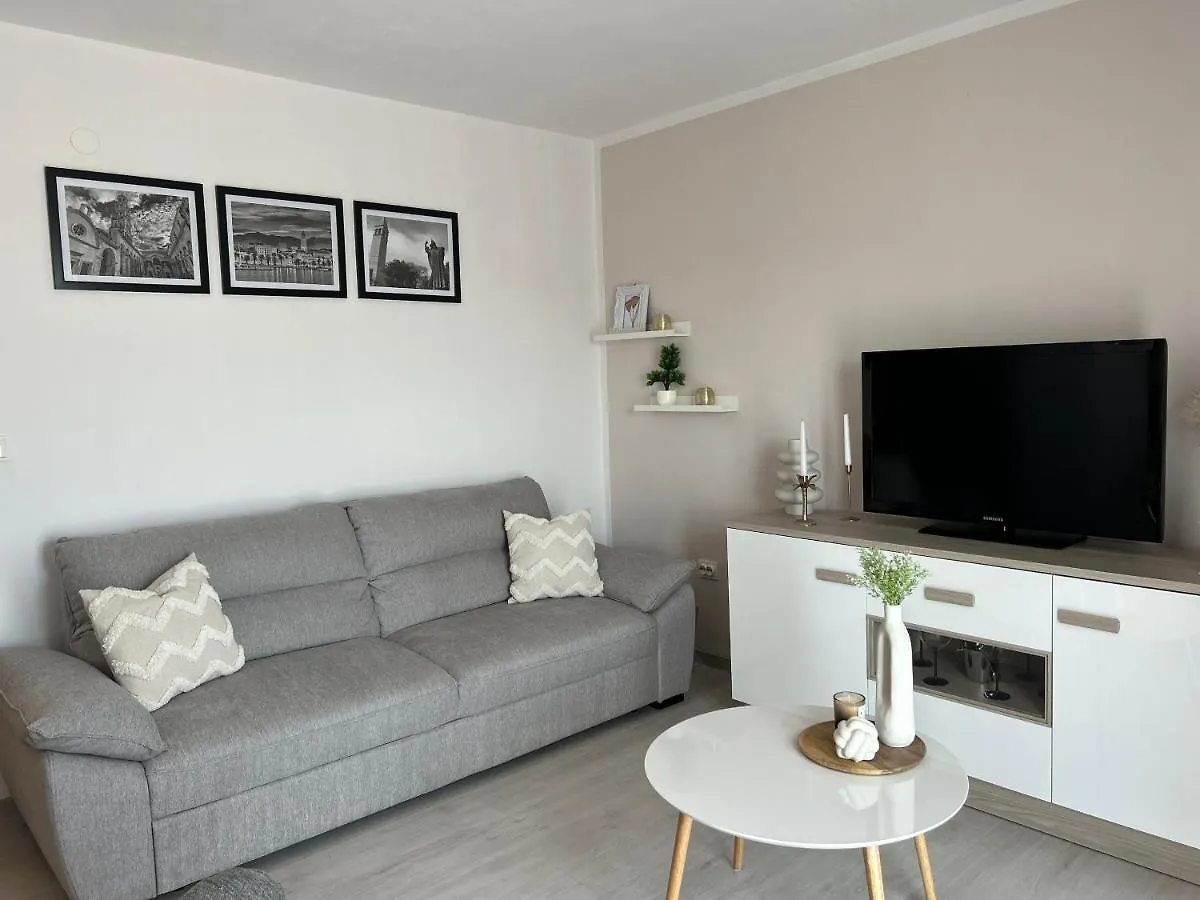 Apartment One Split